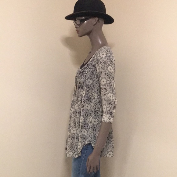 Shirt - Picture 3 of 6